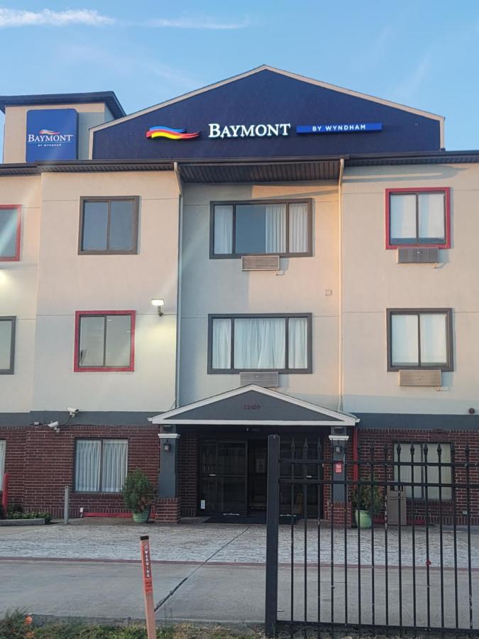 Baymont By Wyndham Houston Brookhollow Exteriör bild